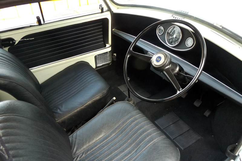 中古車販売：モーリスマークⅡトラベラー