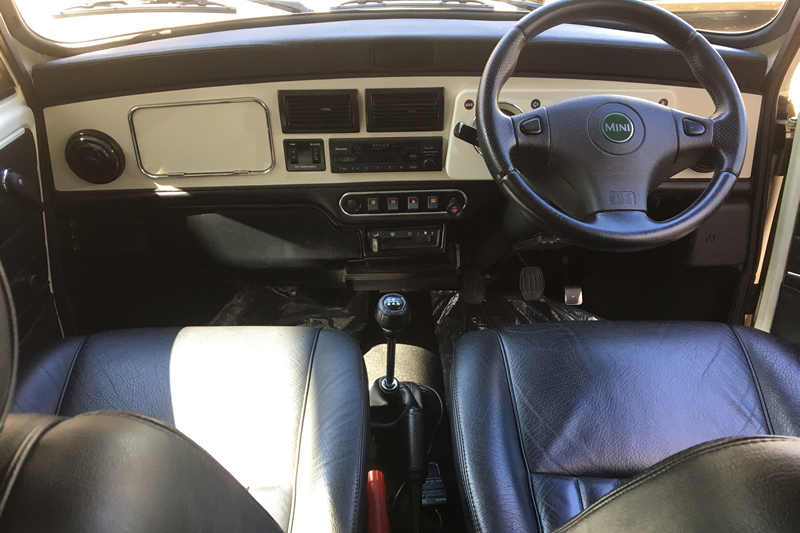 中古車販売：ローバーミニ ポールスミスミニ